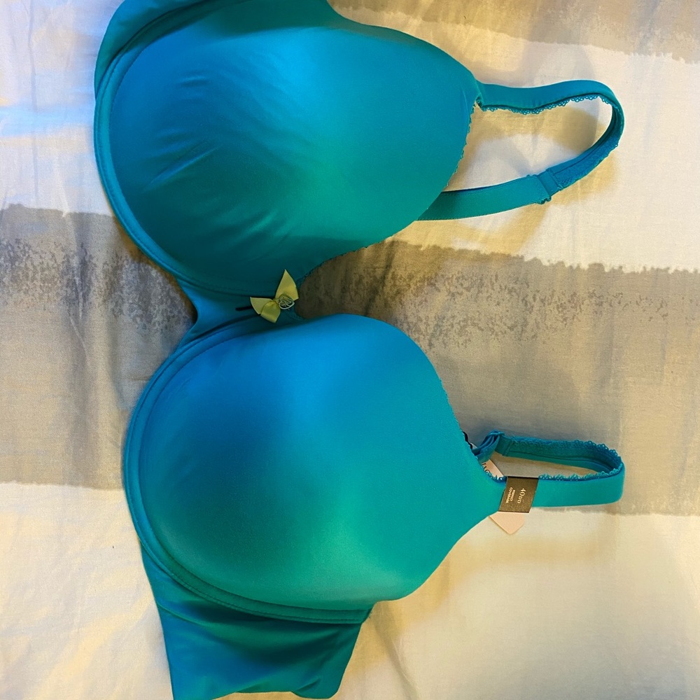 Victoria Secrets bra